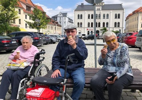 Eis auf dem Dippser Markt